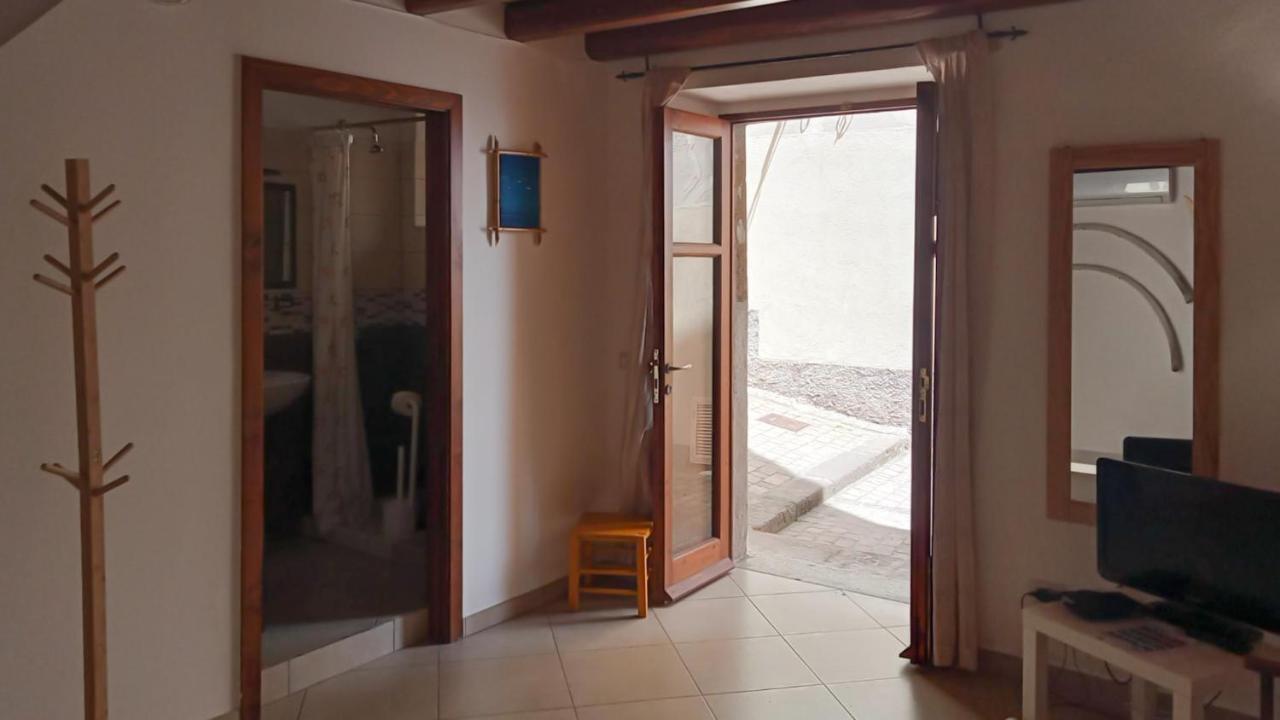Casa Vacanza U Curtigghiu Đảo Lipari Ngoại thất bức ảnh